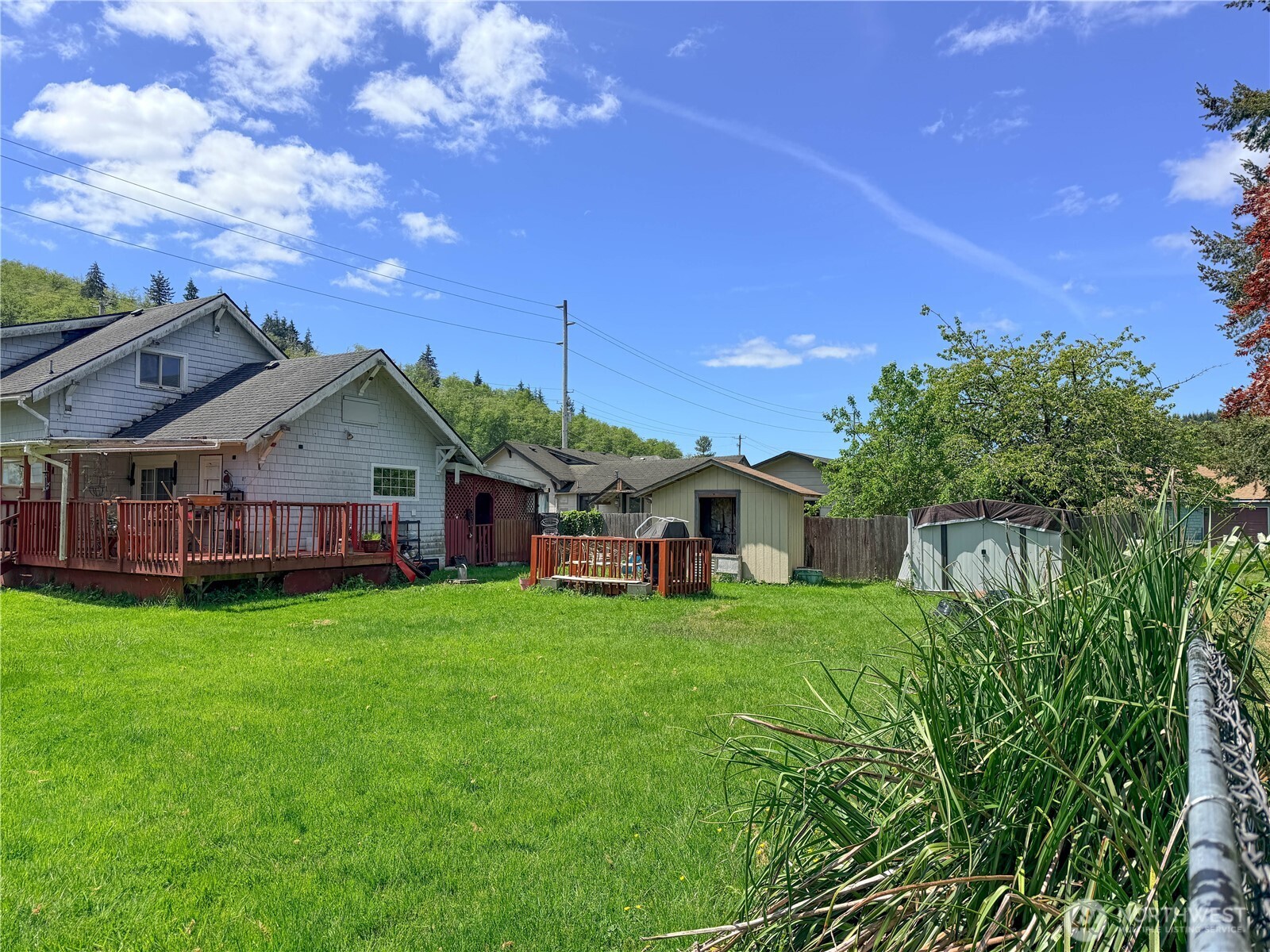 617 Queen Street Property Photo 5