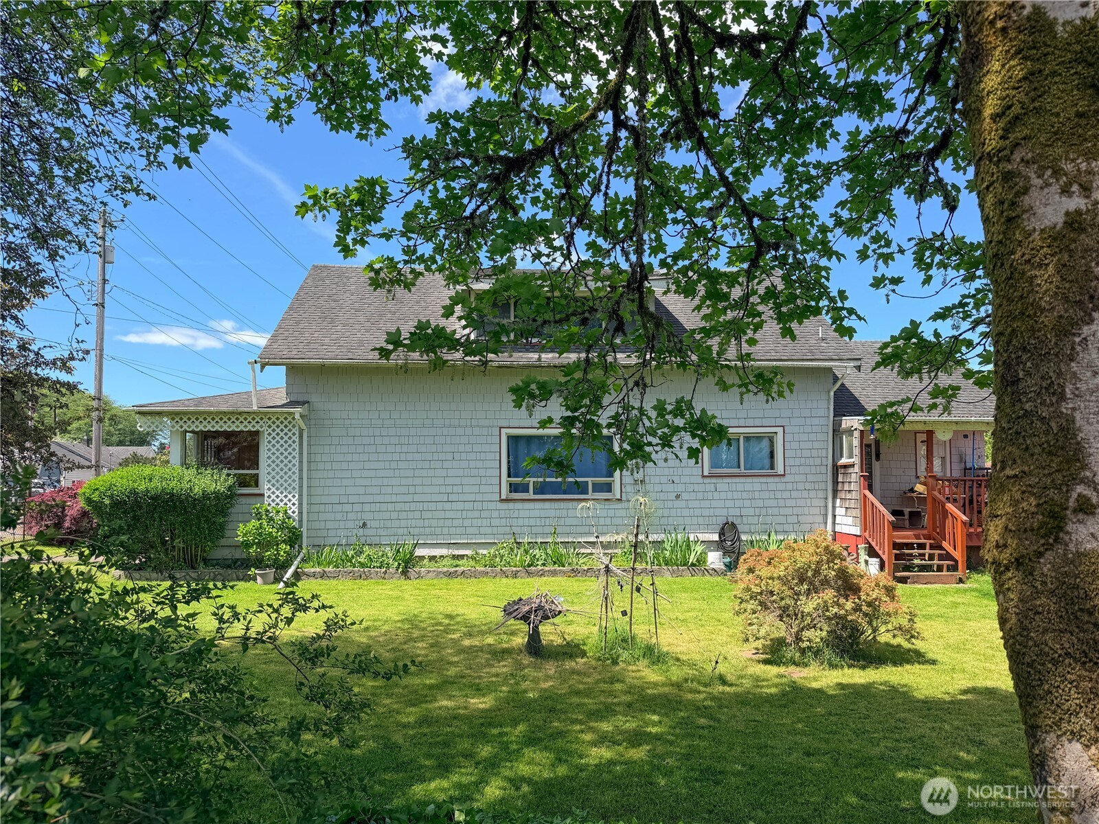 617 Queen Street Property Photo 6