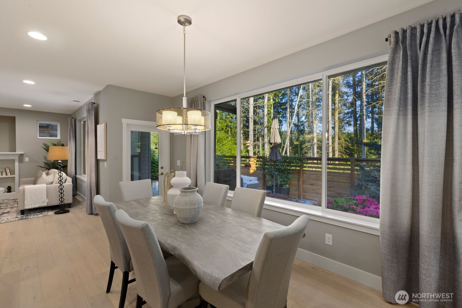 13409 Edmunds Parkway Property Photo 11