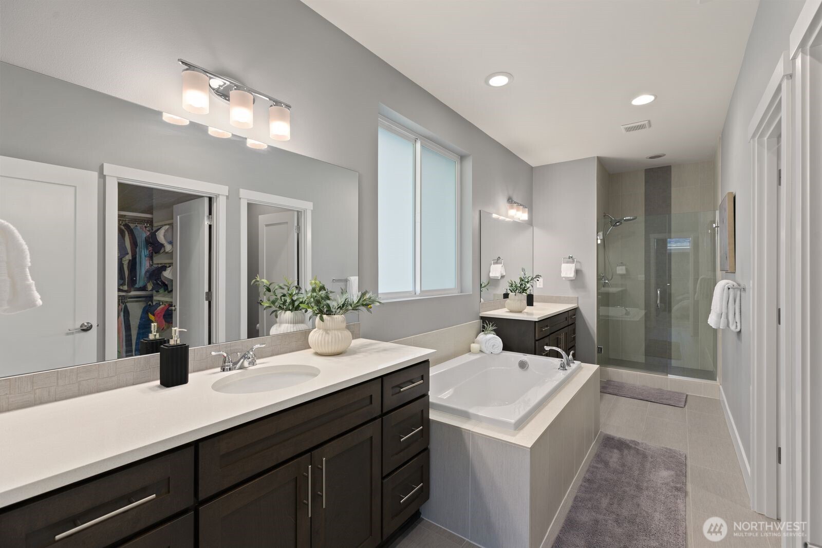 13409 Edmunds Parkway Property Photo 18