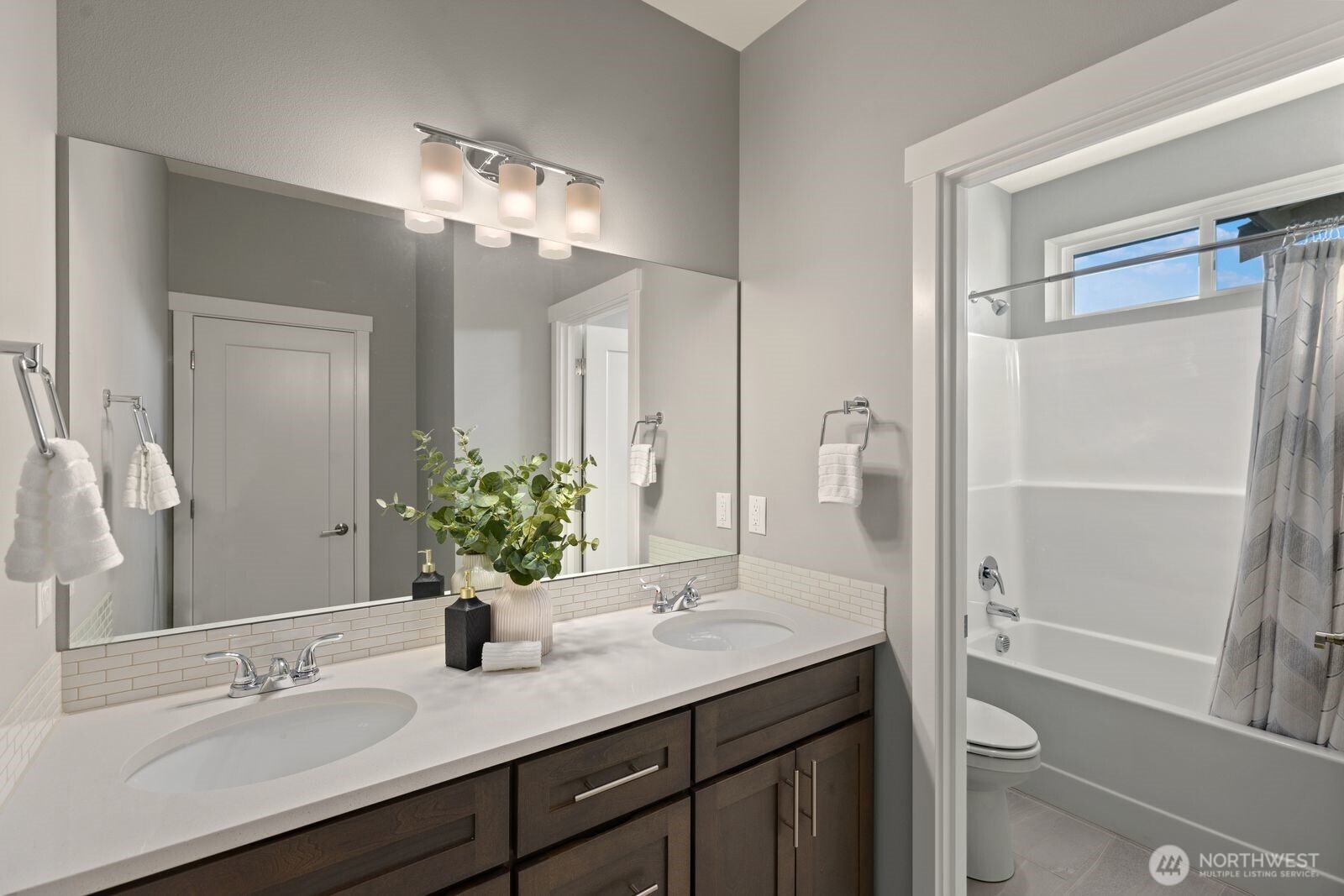 13409 Edmunds Parkway Property Photo 20