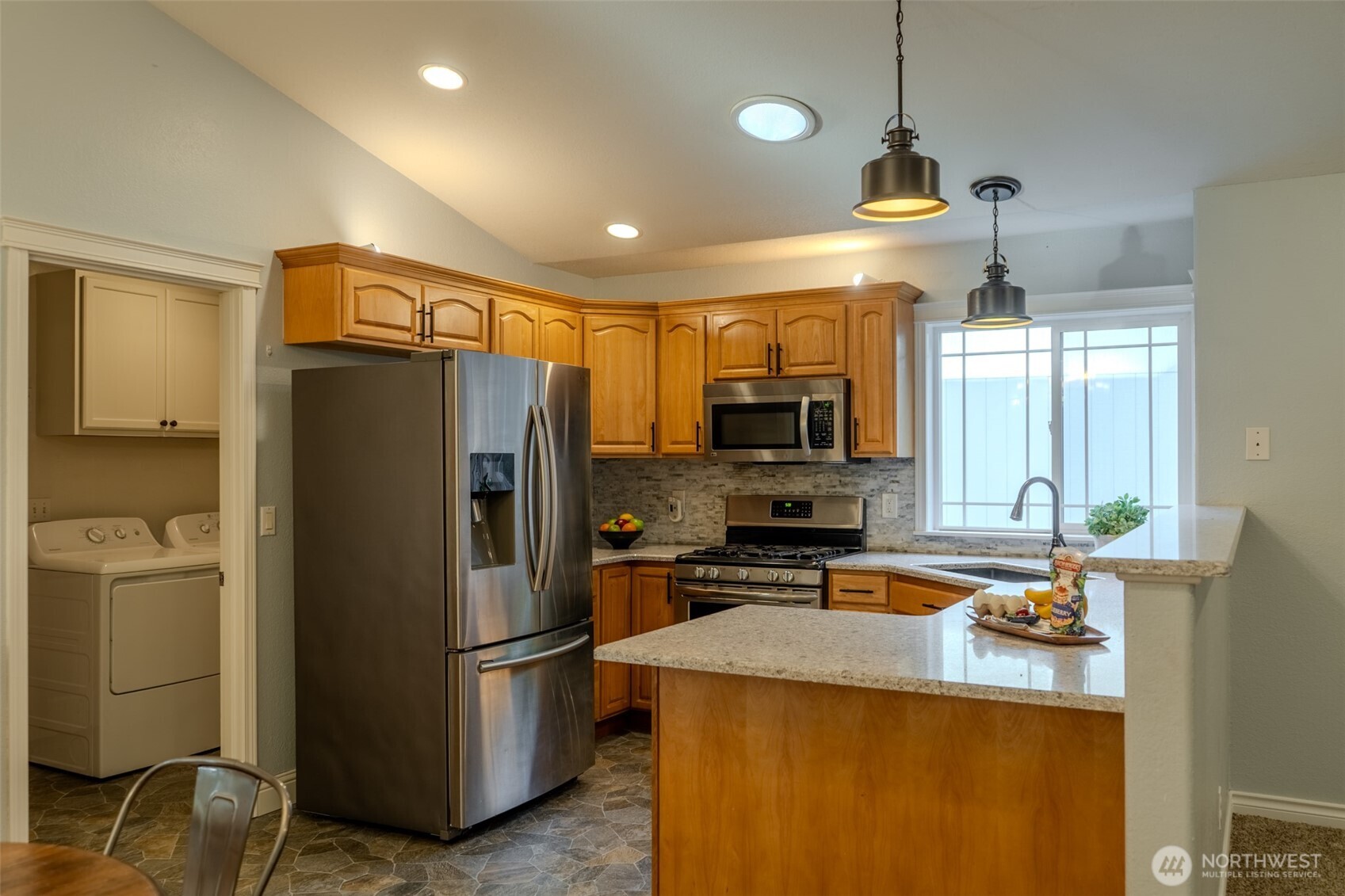 121 E Stavis Road Property Photo 3