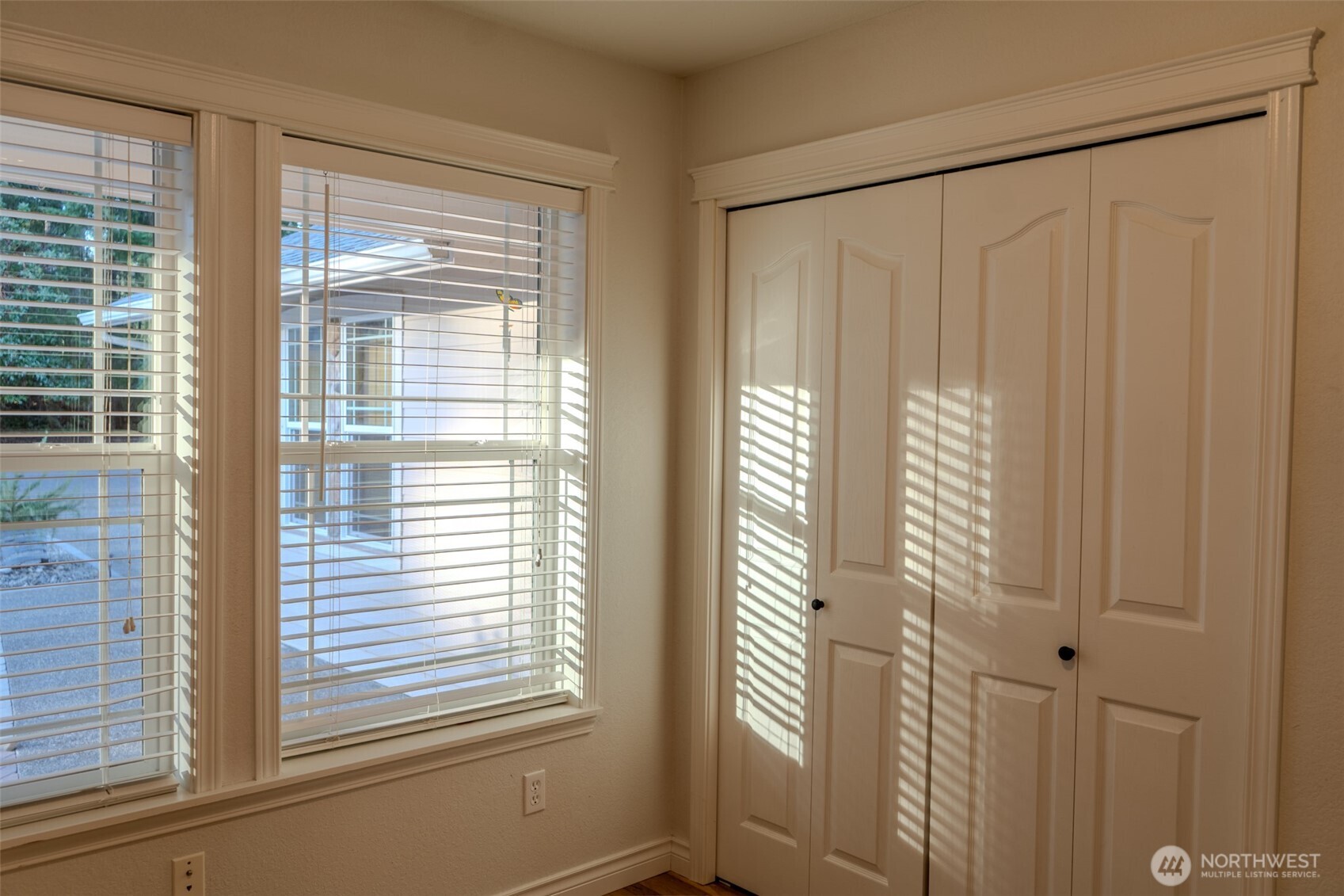 121 E Stavis Road Property Photo 10