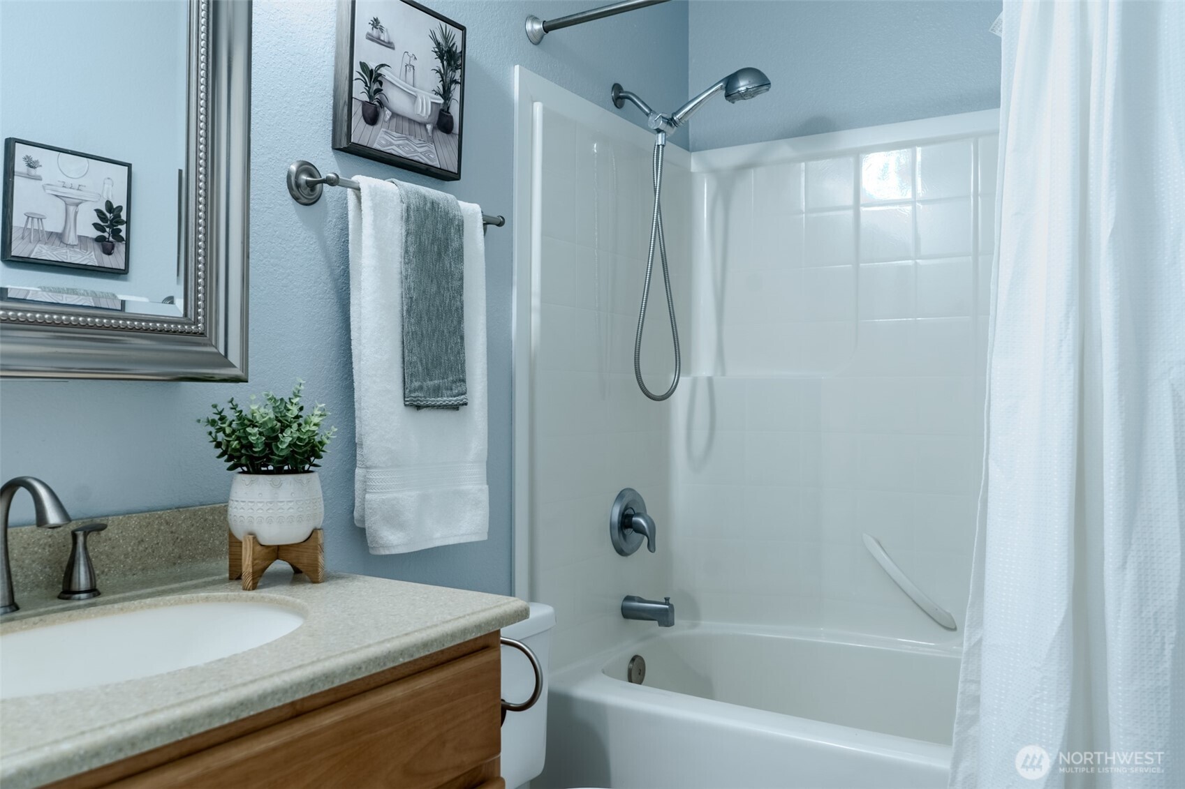 121 E Stavis Road Property Photo 12