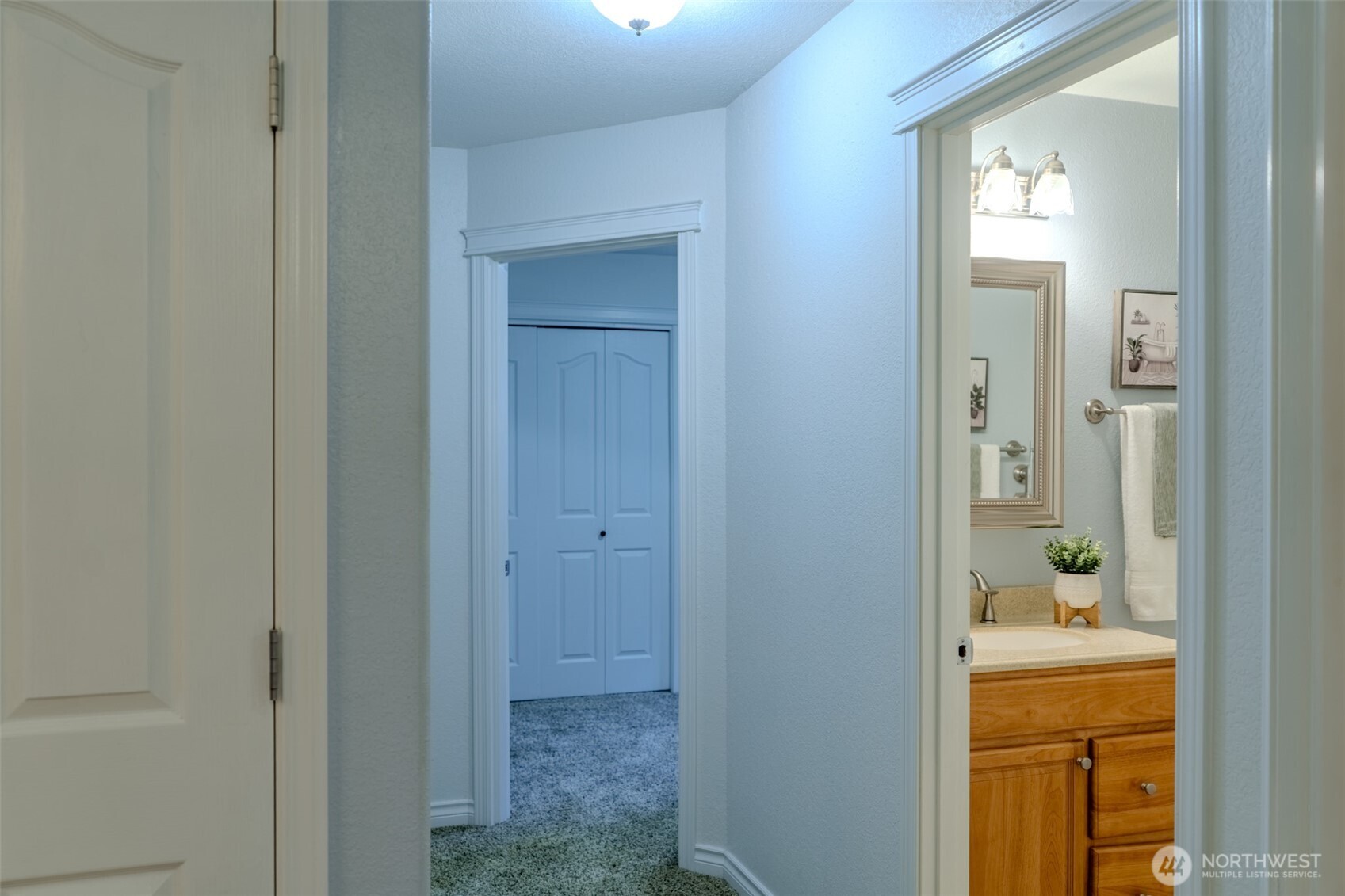 121 E Stavis Road Property Photo 13