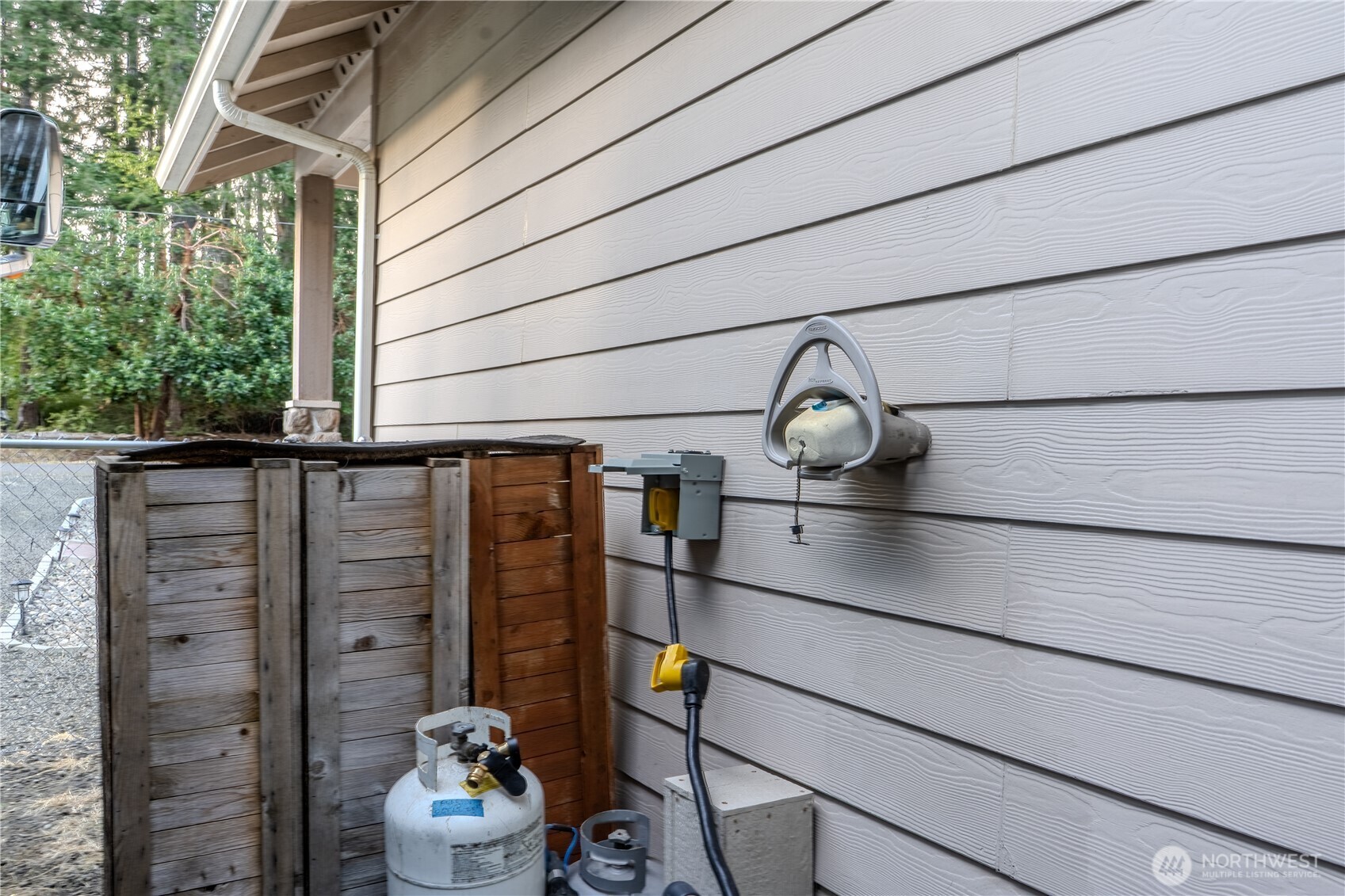 121 E Stavis Road Property Photo 19