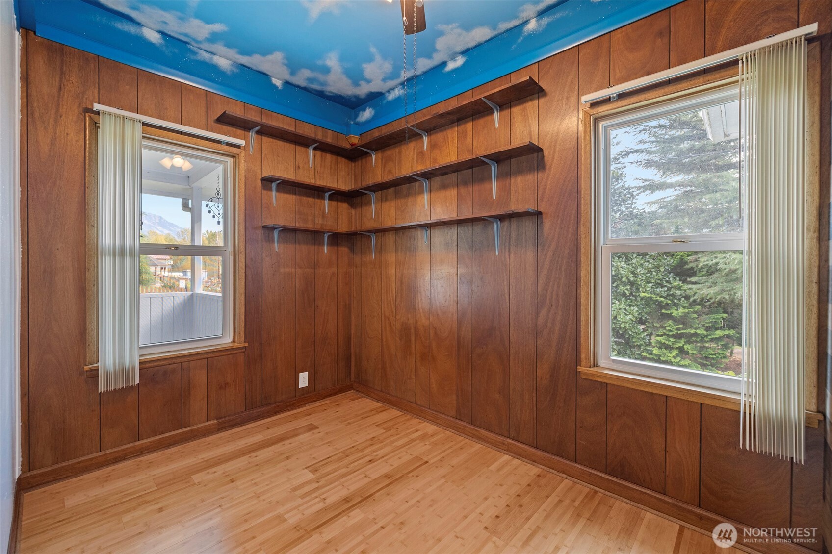7362 N Superior Avenue Property Photo 14