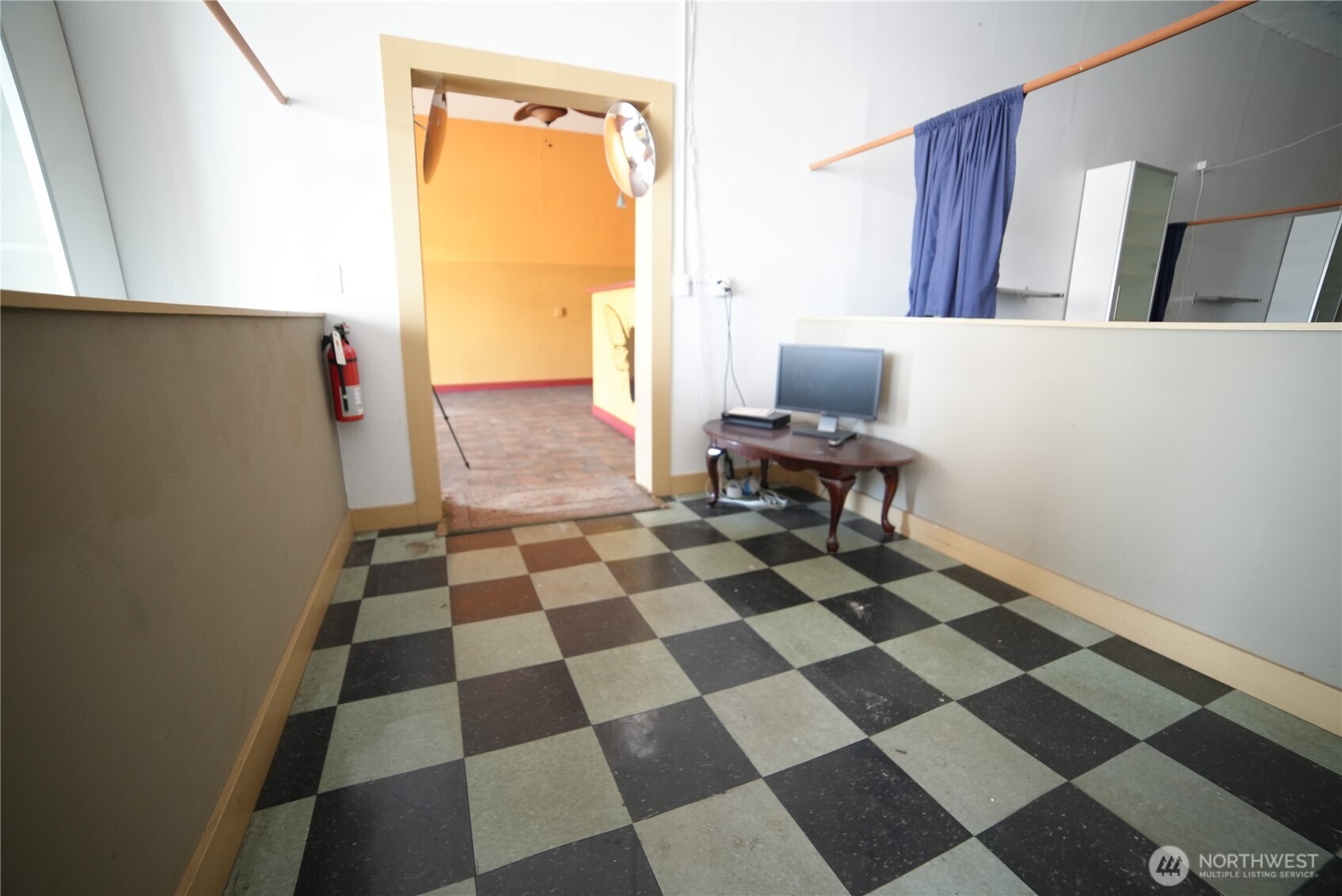 10311 Aurora Avenue Property Photo 11