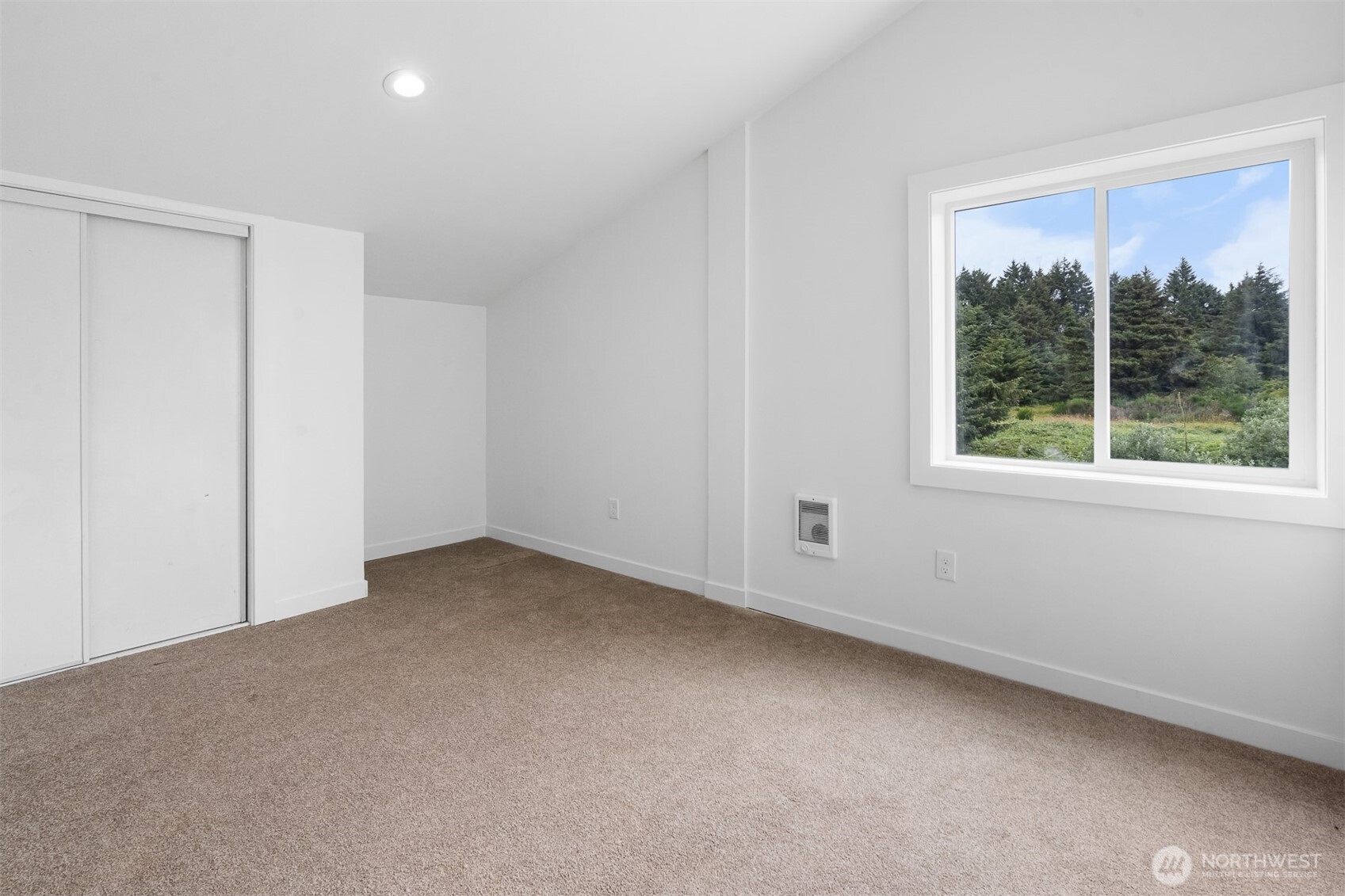 42 N First Street Property Photo 12