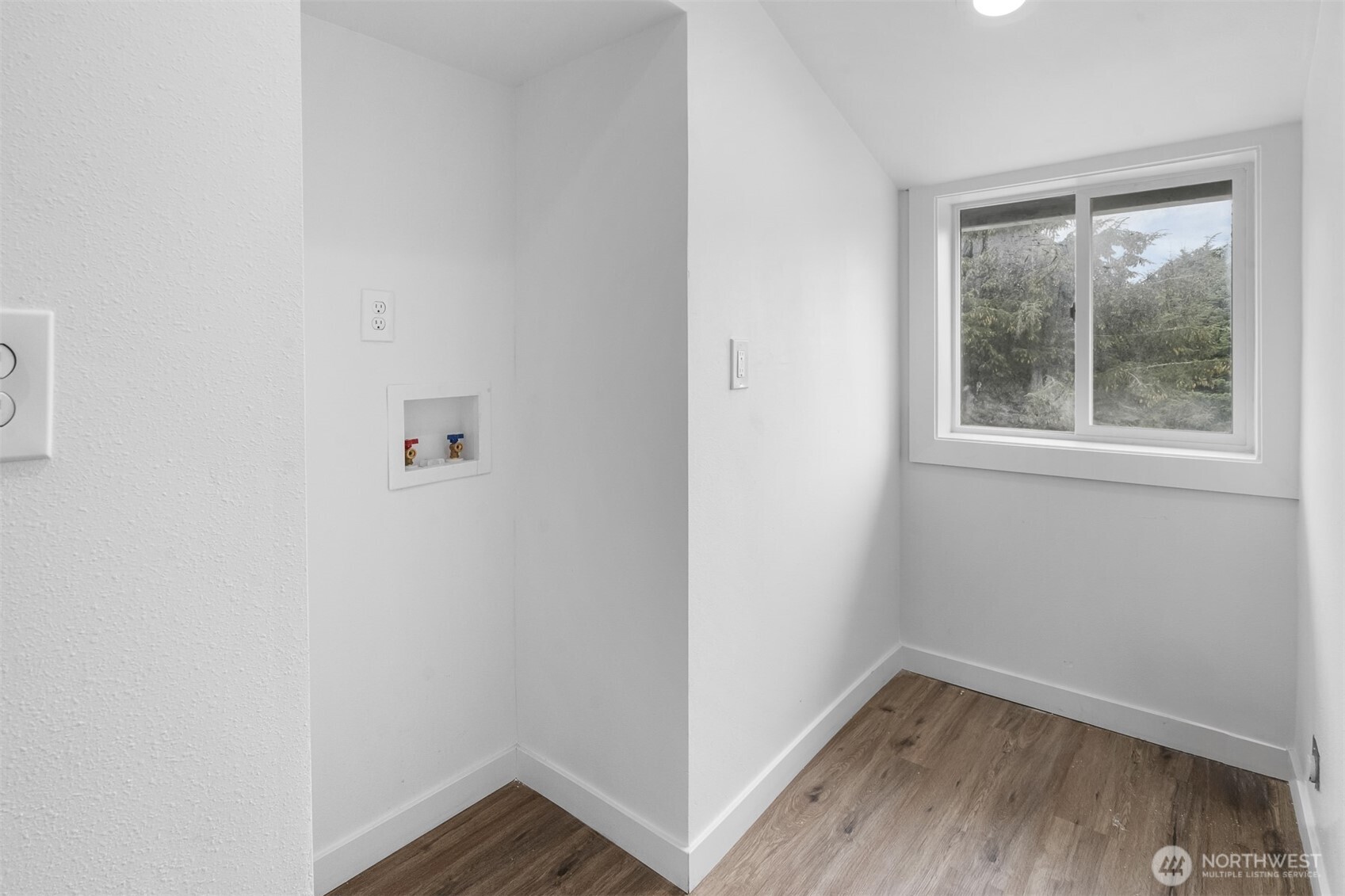 42 N First Street Property Photo 13