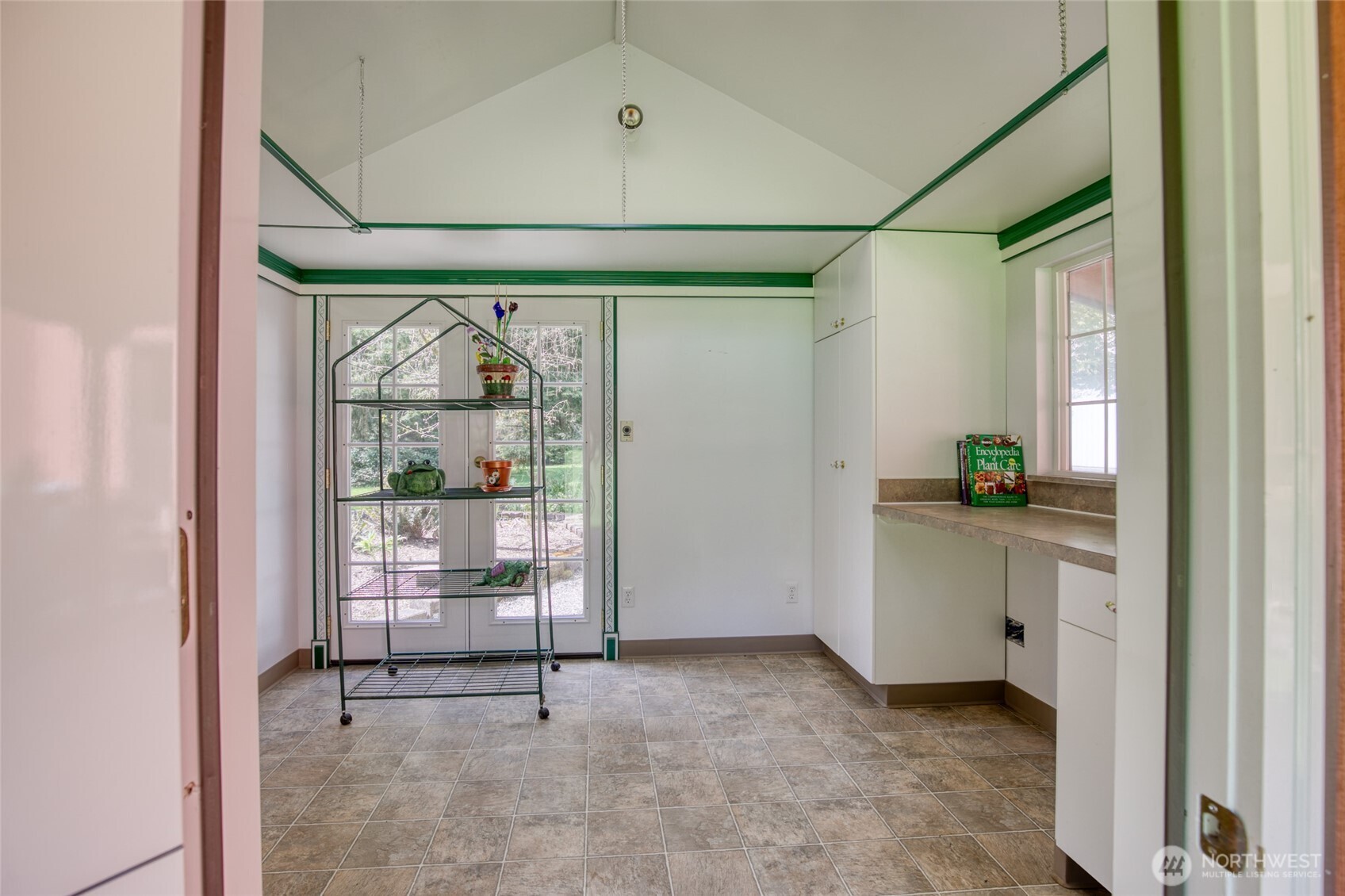 71 Roup Road Property Photo 13