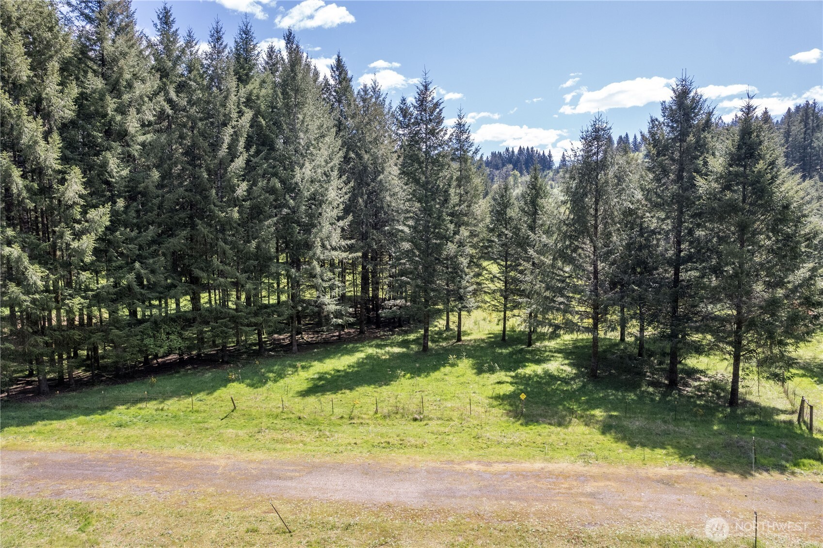 211 Sugarpine Road Property Photo 6