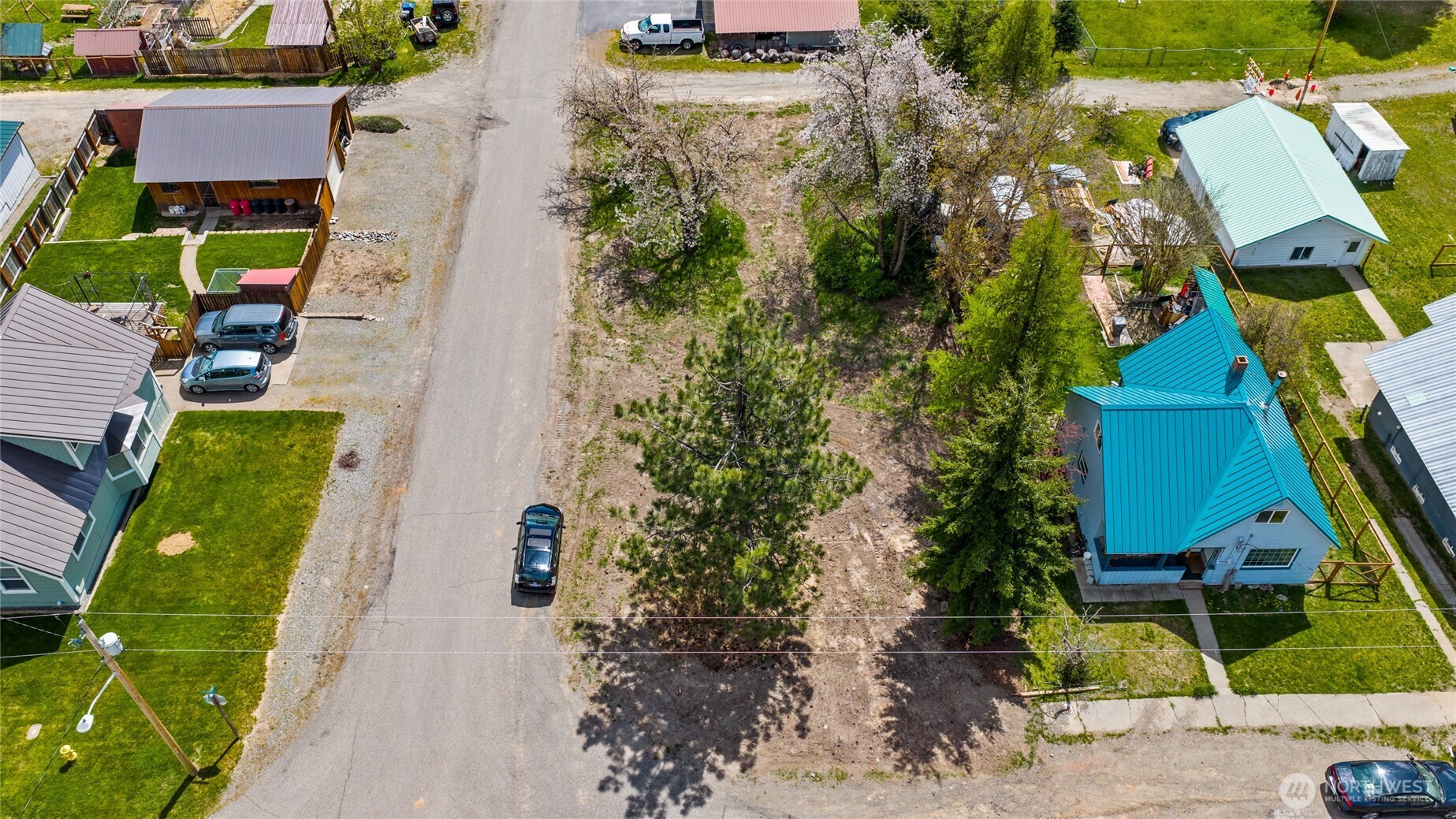 4 Xx W Alaska Avenue Property Photo 7