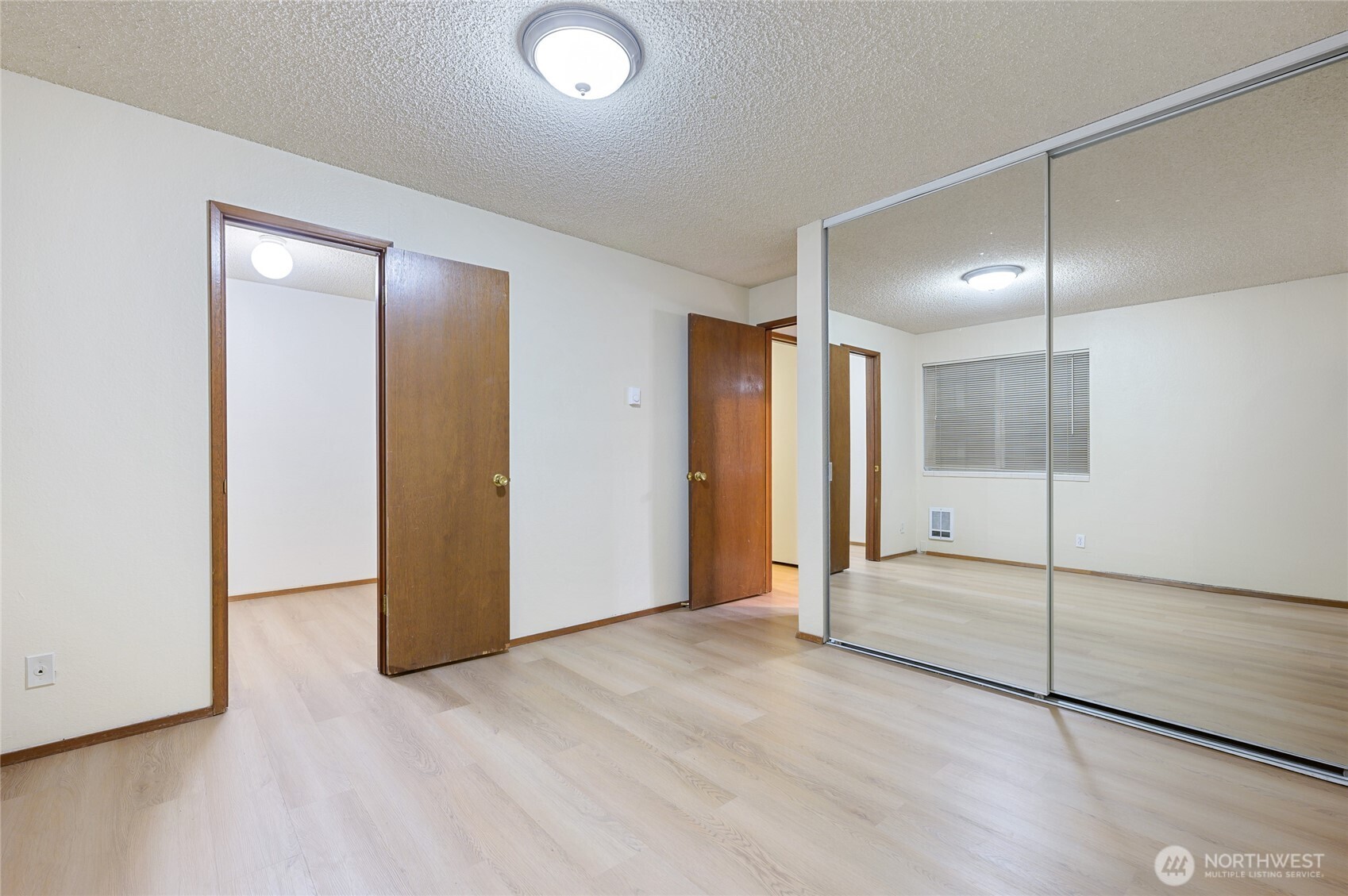 2318 Yale Avenue Property Photo 11