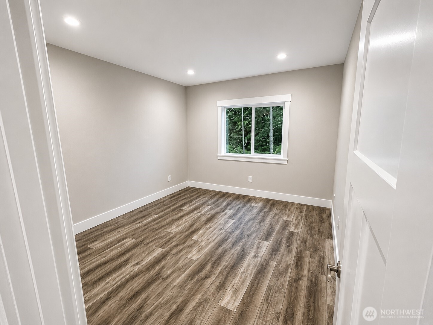 364 Sextans Avenue Property Photo 6