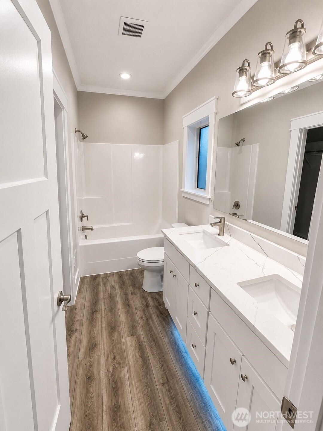364 Sextans Avenue Property Photo 7