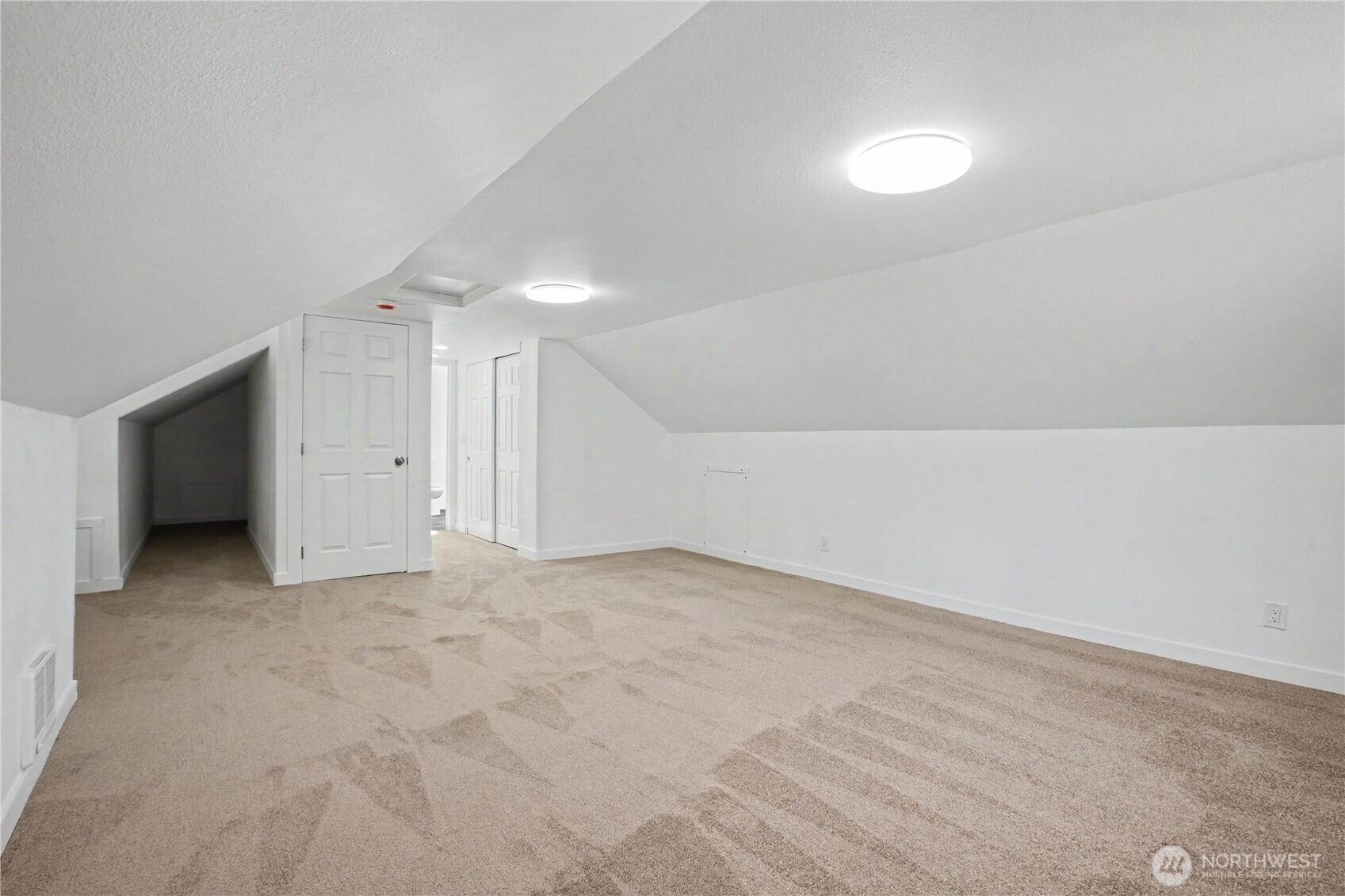 4858 Us Highway 101 Property Photo 26