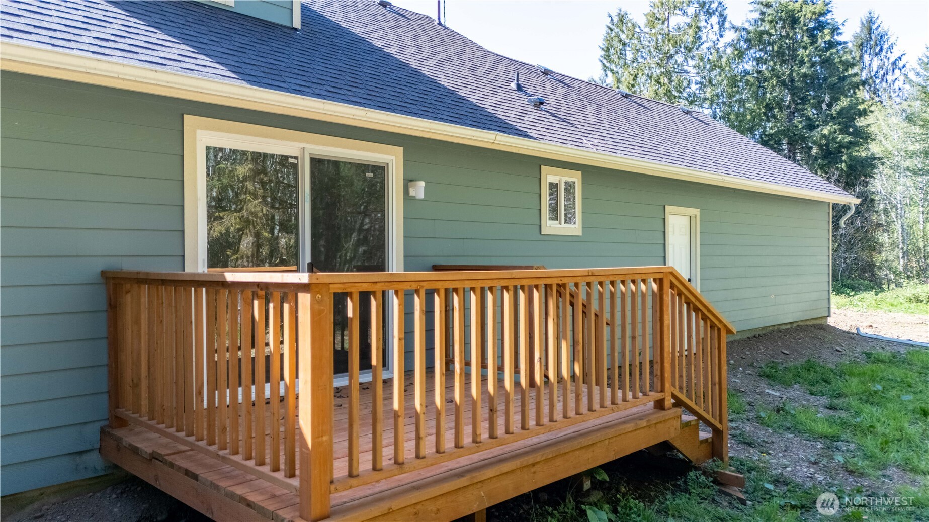 4858 Us Highway 101 Property Photo 33