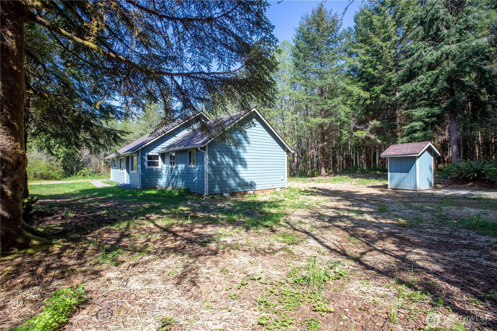 4858 Us Highway 101 Property Photo 34