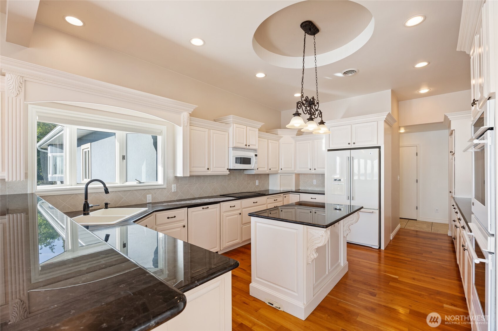 1782 Valley Road Property Photo 12