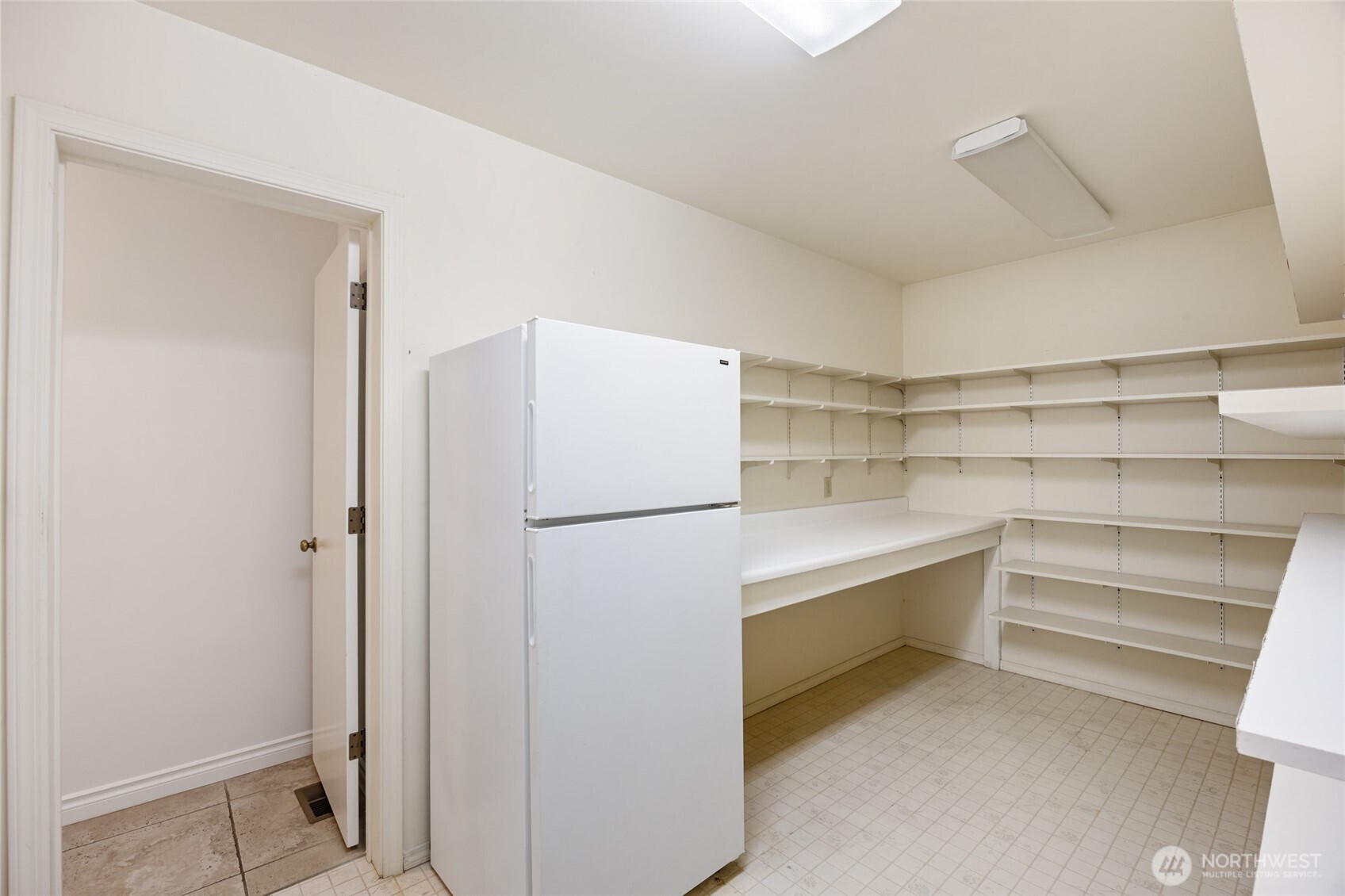 1782 Valley Road Property Photo 15
