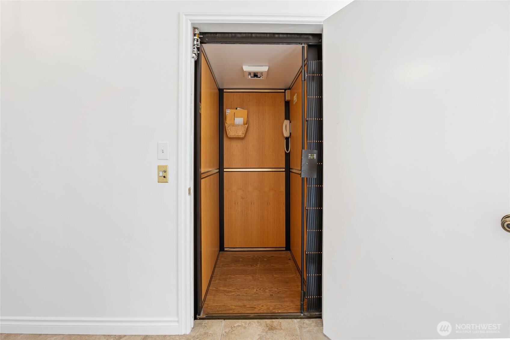 1782 Valley Road Property Photo 16