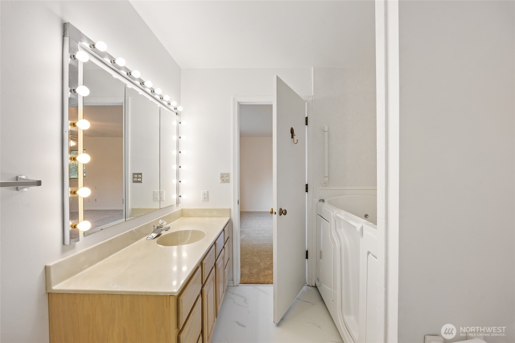 1782 Valley Road Property Photo 19