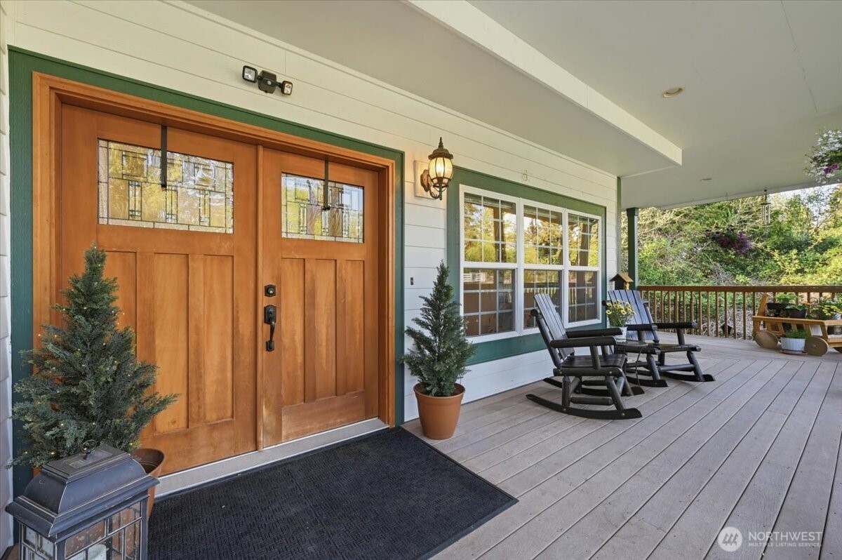 12811 Kapowsin Highlands Drive Property Photo 5