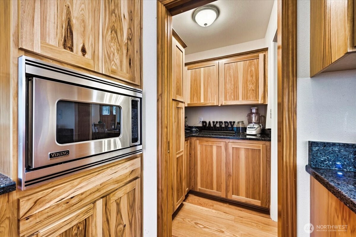 12811 Kapowsin Highlands Drive Property Photo 12