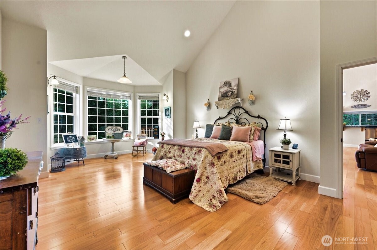 12811 Kapowsin Highlands Drive Property Photo 21