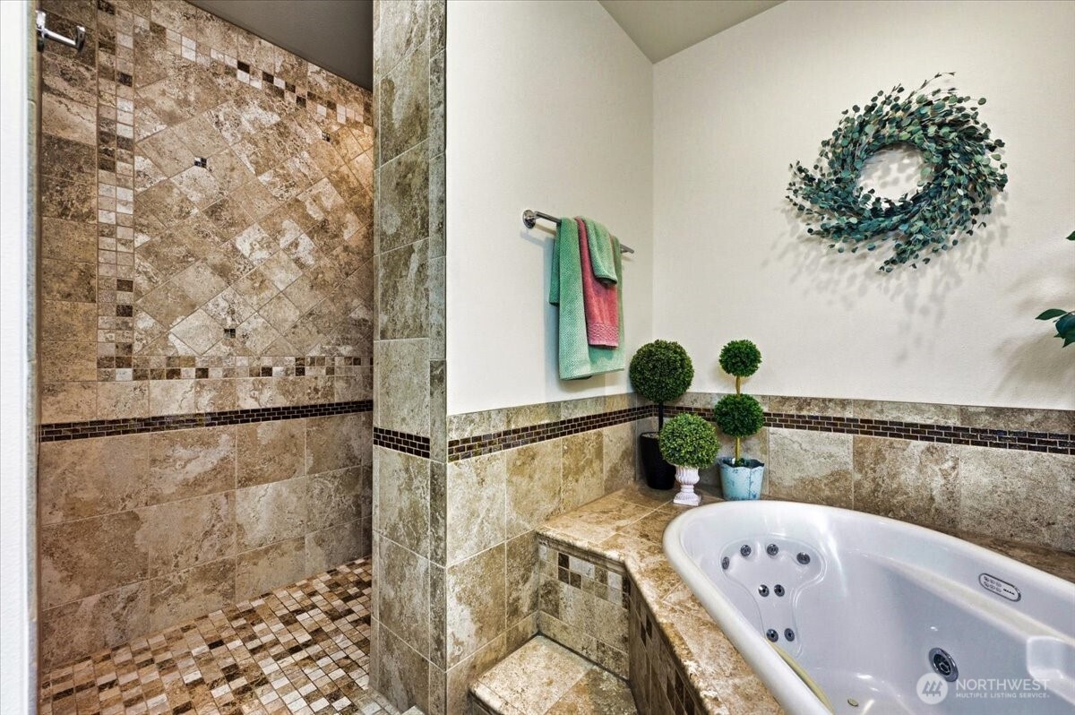 12811 Kapowsin Highlands Drive Property Photo 23