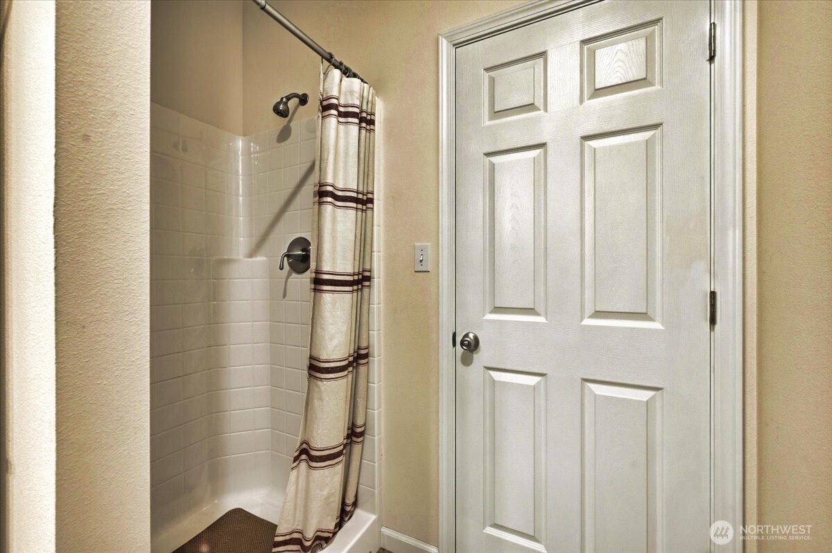12811 Kapowsin Highlands Drive Property Photo 25