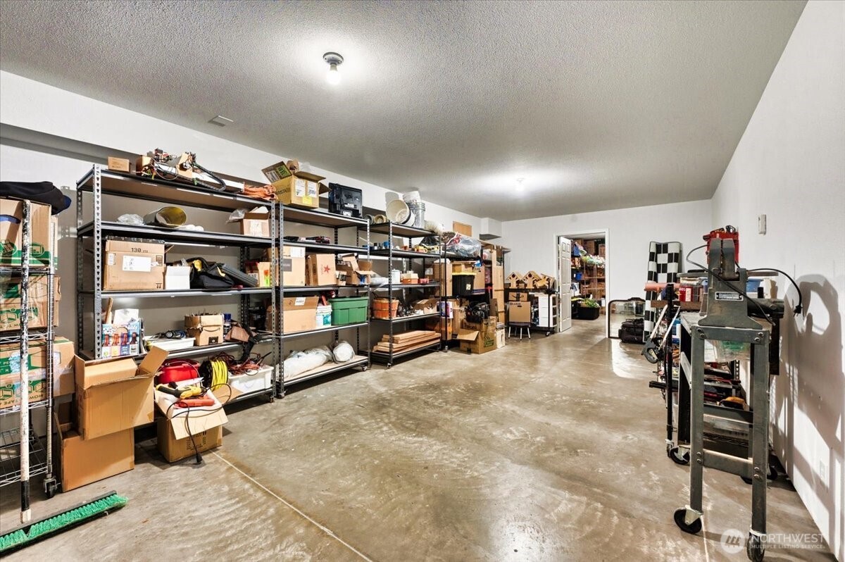 12811 Kapowsin Highlands Drive Property Photo 32