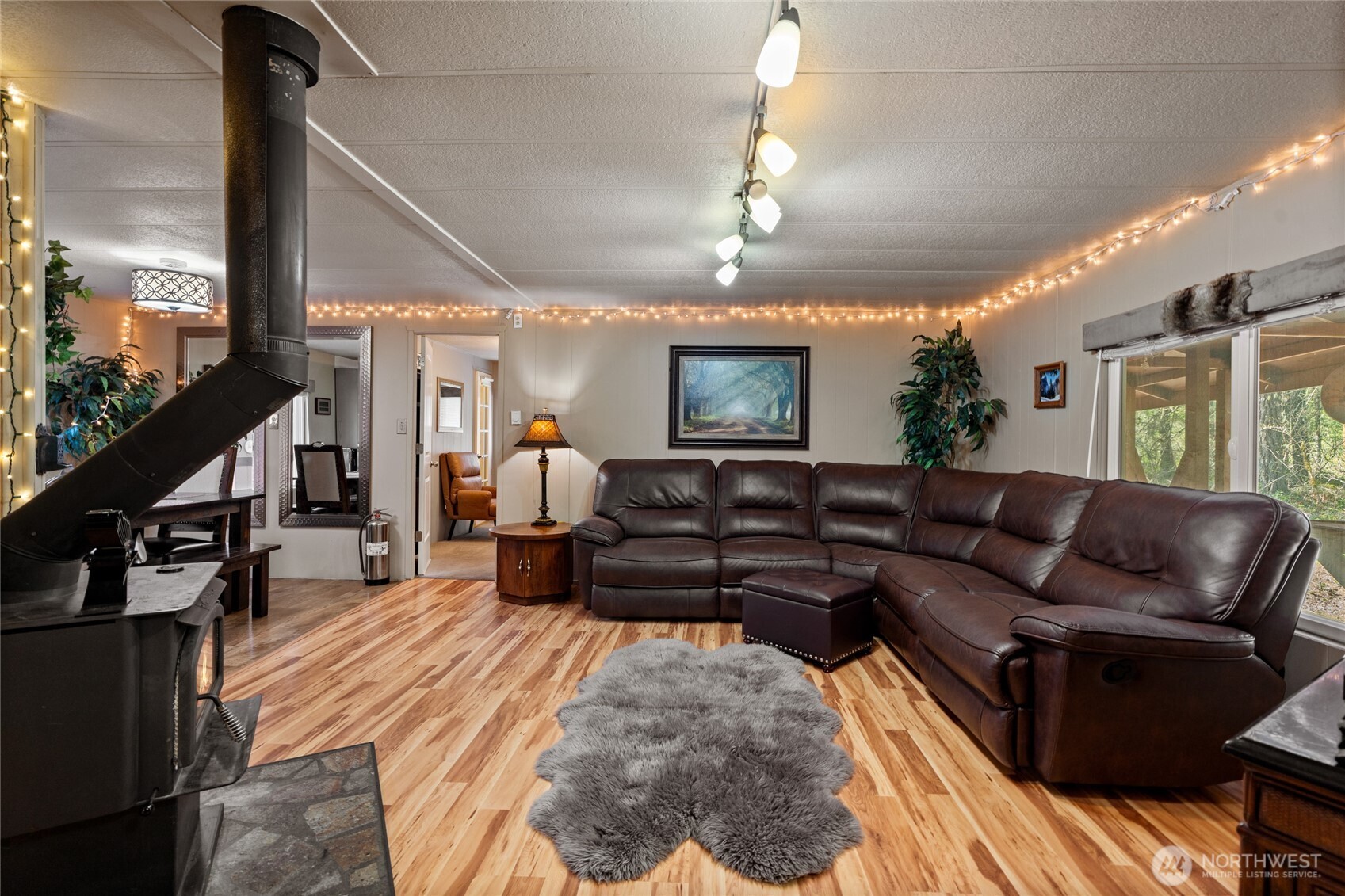 271 Skate Creek Road Property Photo 4