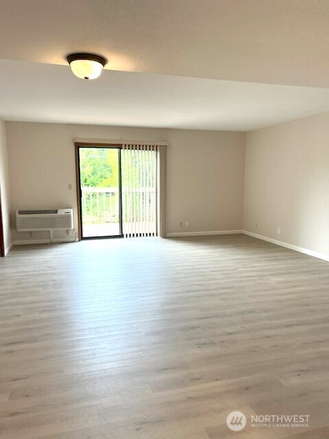 1509 Sunset Place Property Photo 2