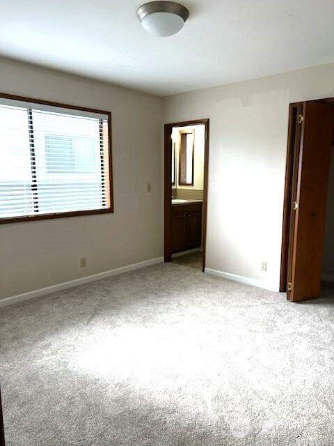 1509 Sunset Place Property Photo 5