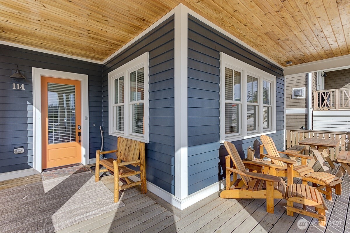 114 Horizon Street Property Photo 4