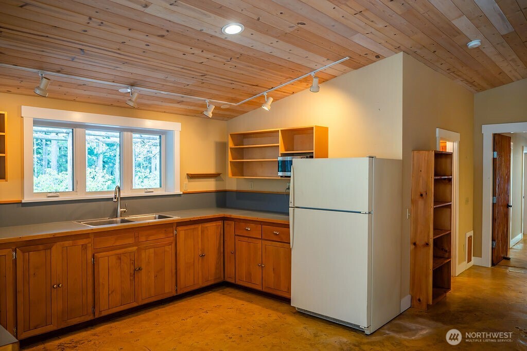 343 Burt Road Property Photo 9