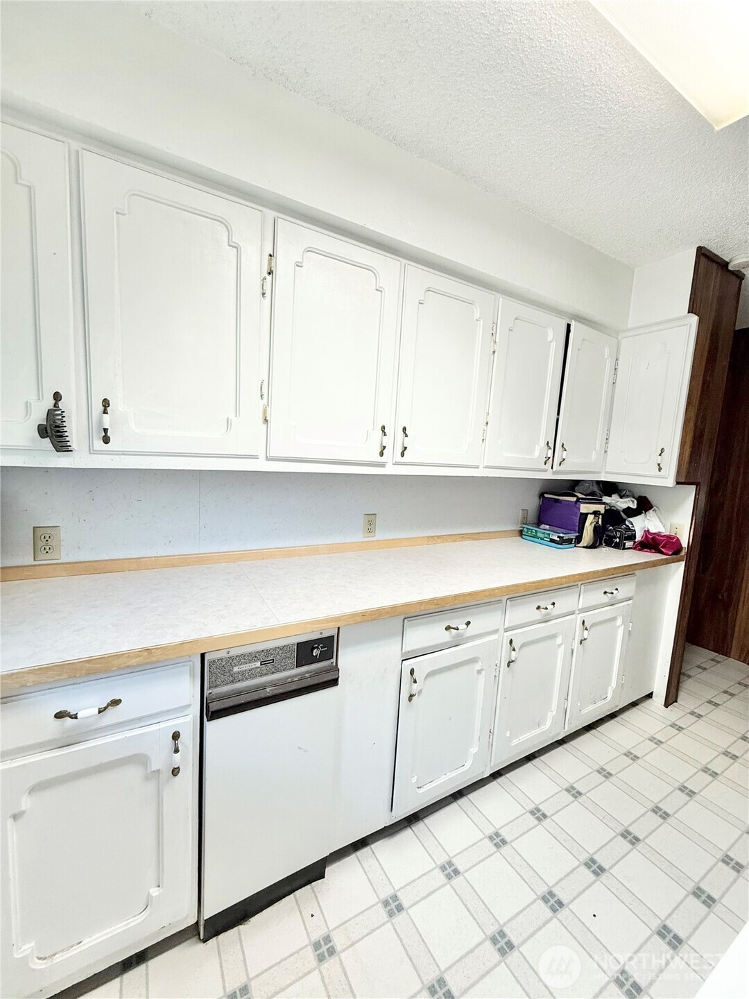 522 Golden Street Property Photo 14
