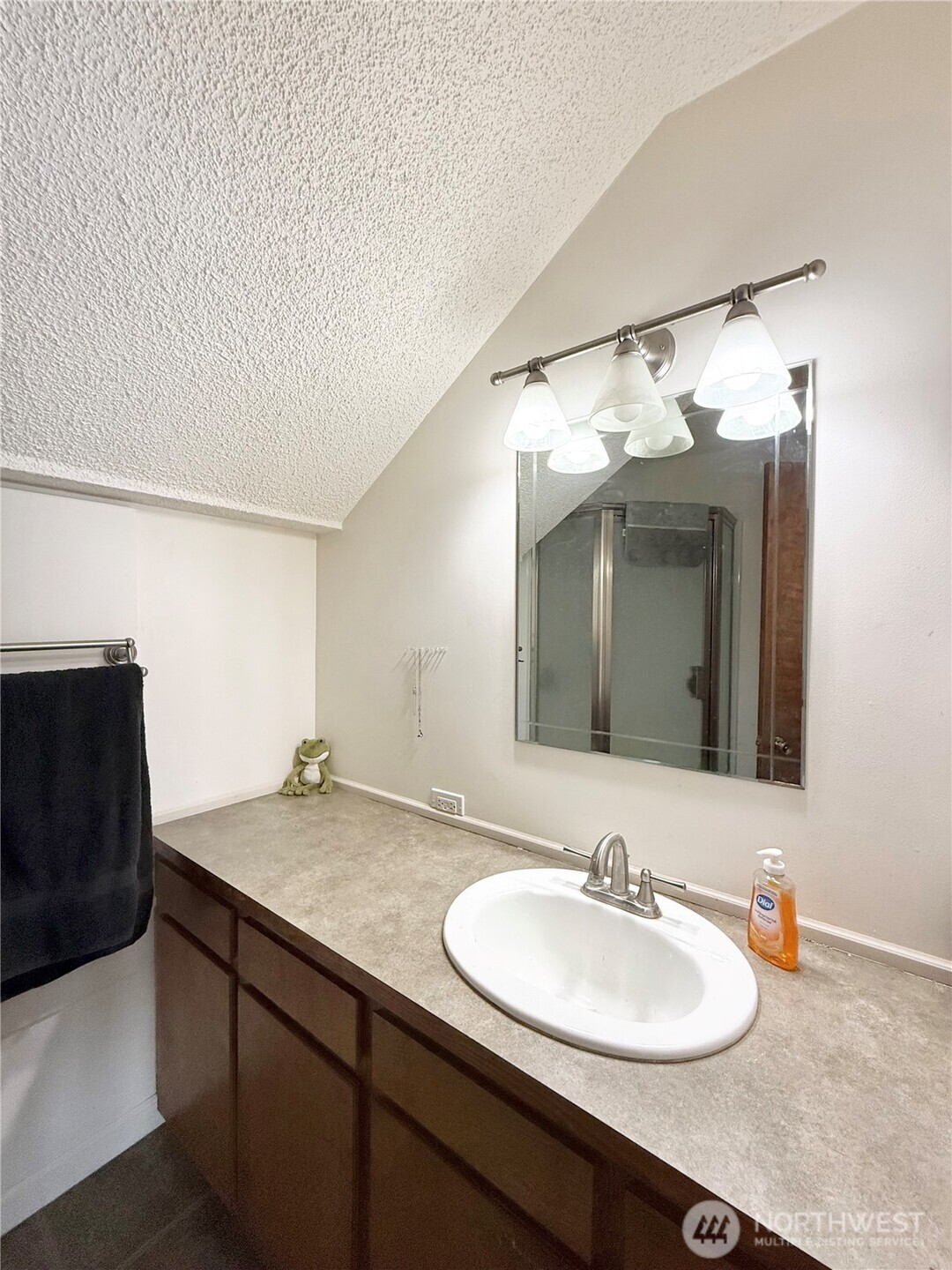 522 Golden Street Property Photo 21