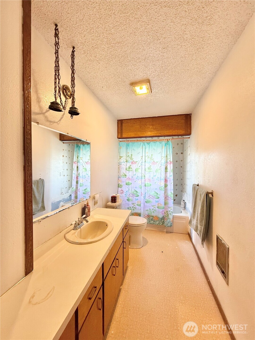522 Golden Street Property Photo 30