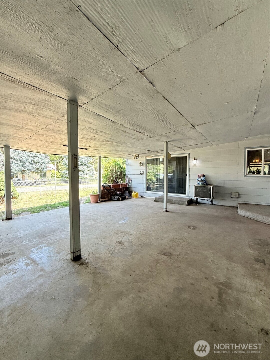 522 Golden Street Property Photo 32