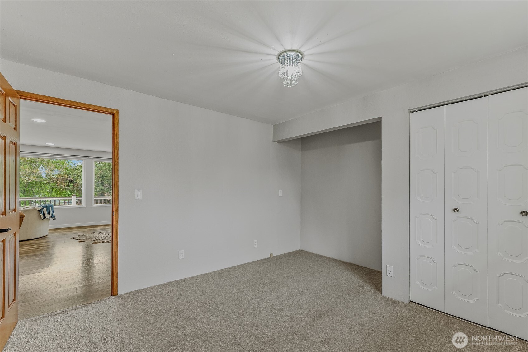 1412 W 15th Avenue Property Photo 21