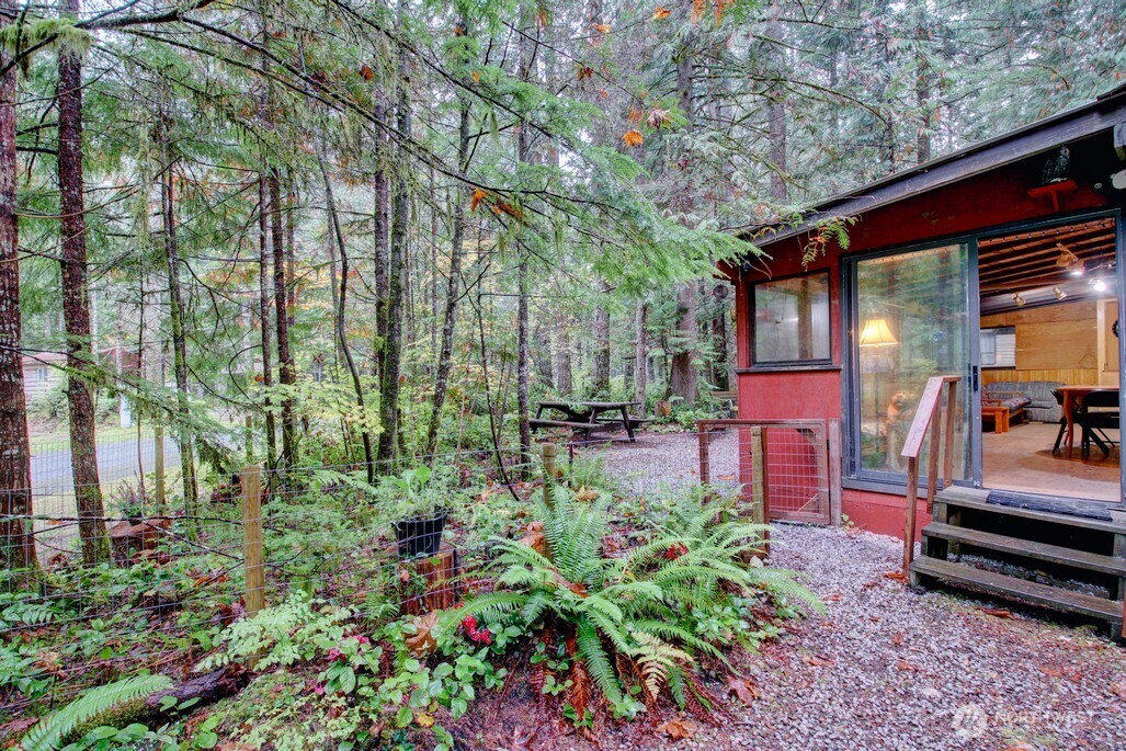 89 Sunset Circle Property Photo 3