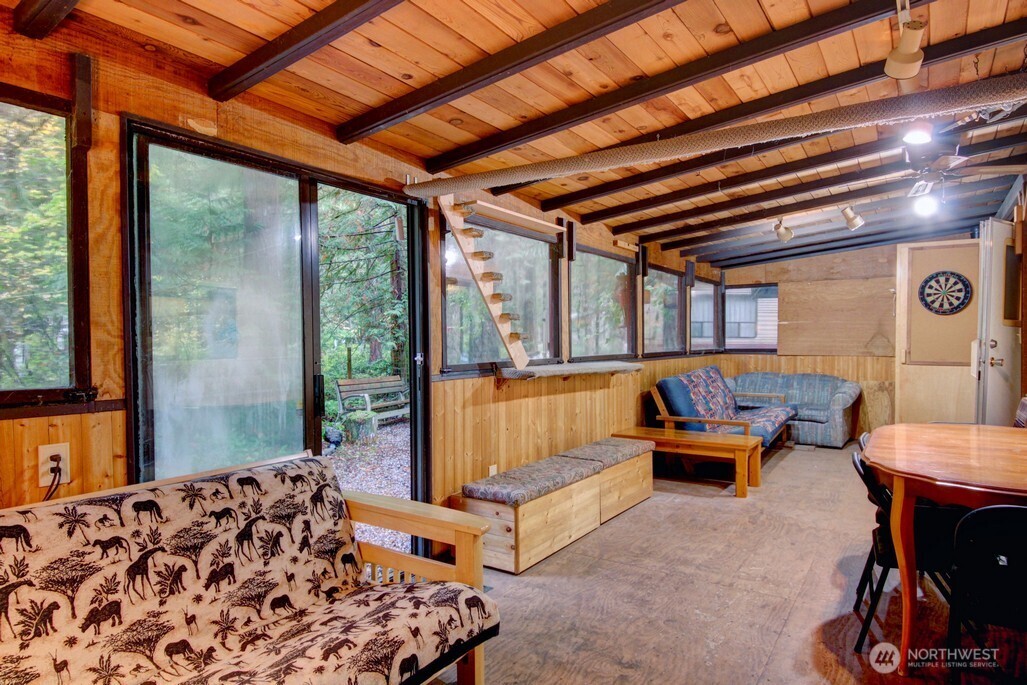 89 Sunset Circle Property Photo 13