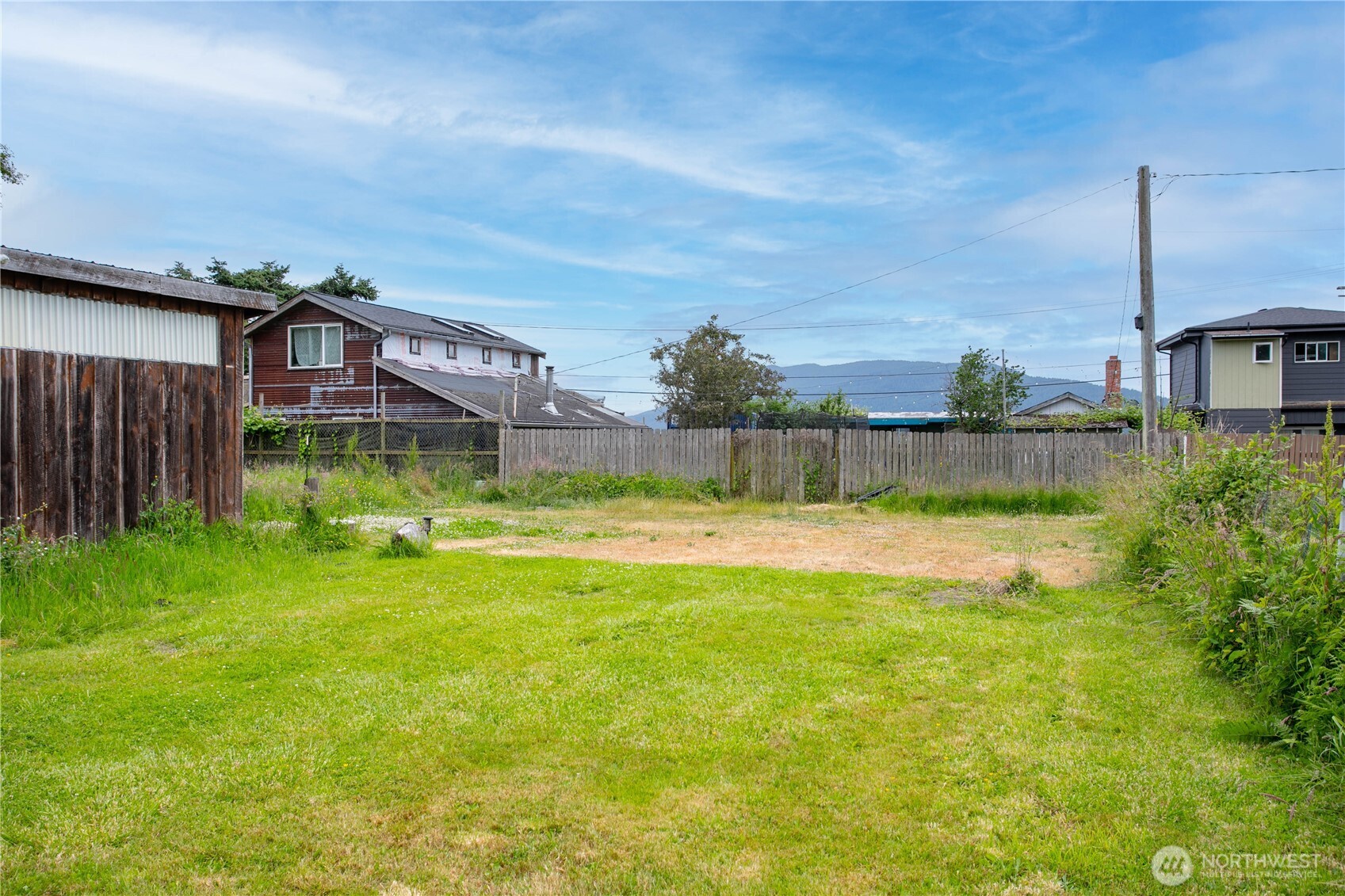 3421 Lena Road Property Photo 4