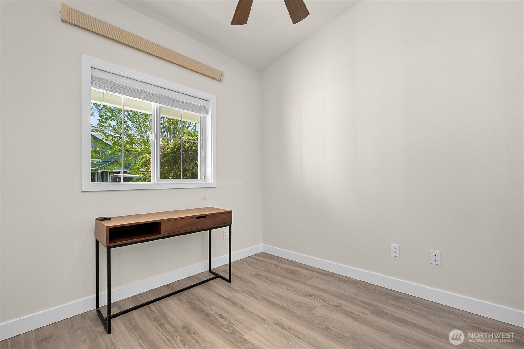 414 Holland Avenue Property Photo 18