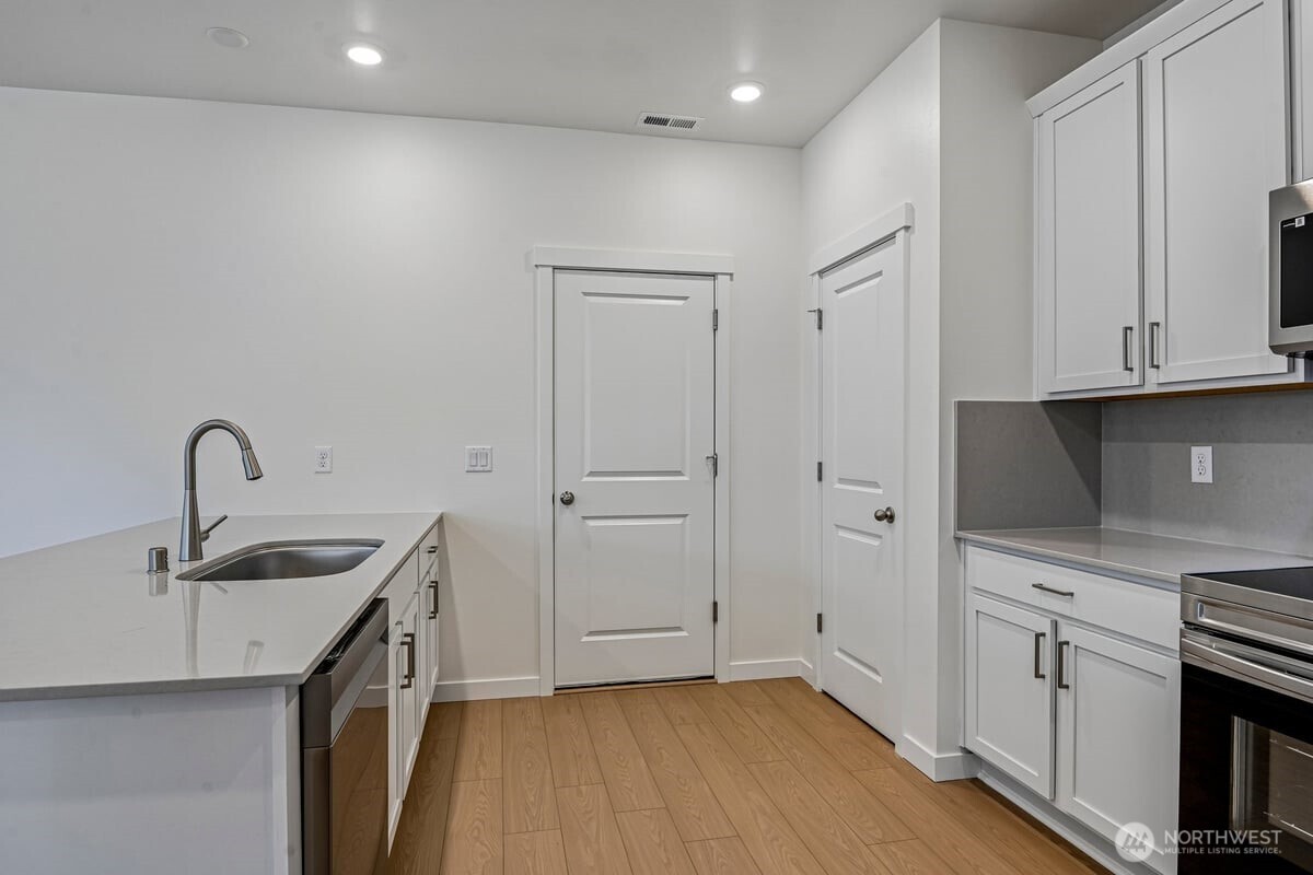 6194 Talus Loop 418 Property Photo 11