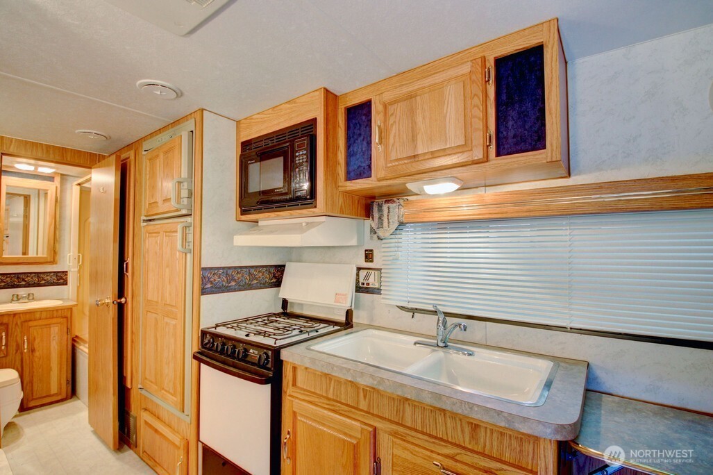 106 Gold Rush Road Property Photo 10