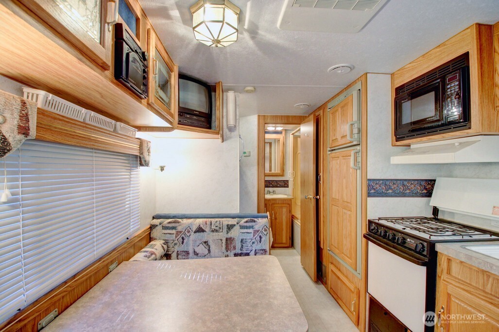 106 Gold Rush Road Property Photo 11